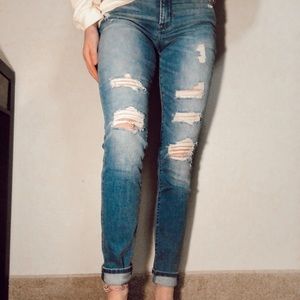 SOLD ON INSTAGRAM @thriftyy_findzz